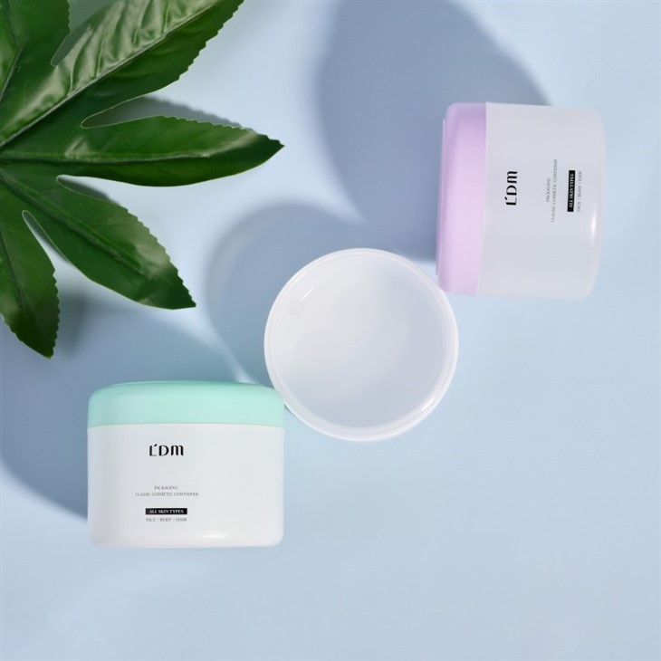 צנצנות פלסטיק לקרם פנים